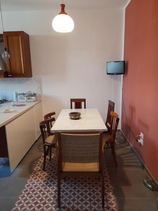 Casa Jole, Appartamento In Centro 바리 외부 사진